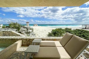 Ocean Front Villa Junior Suite Plunge Pool at The Villas Cancun by Grand Park Royal.