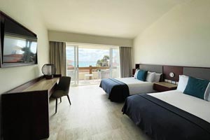 Deluxe Swim Up Ocean View Rooms at Grand Park Royal Cancún 
